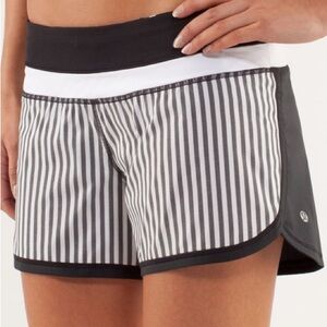 SZ 10 *RARE* Lululemon Shorts “Groovy Run”